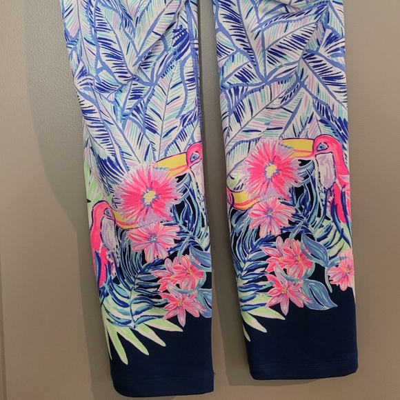 Lilly Pulitzer Cropped Leggings - Picture 4 of 4